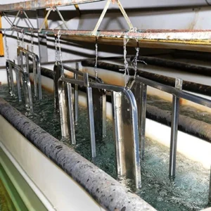 metal surface cleaning by chemical immersion process.jpg